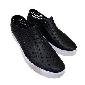 London Fog Men’s Bately Slip On Water Sneakers Shoes NWT Size 10